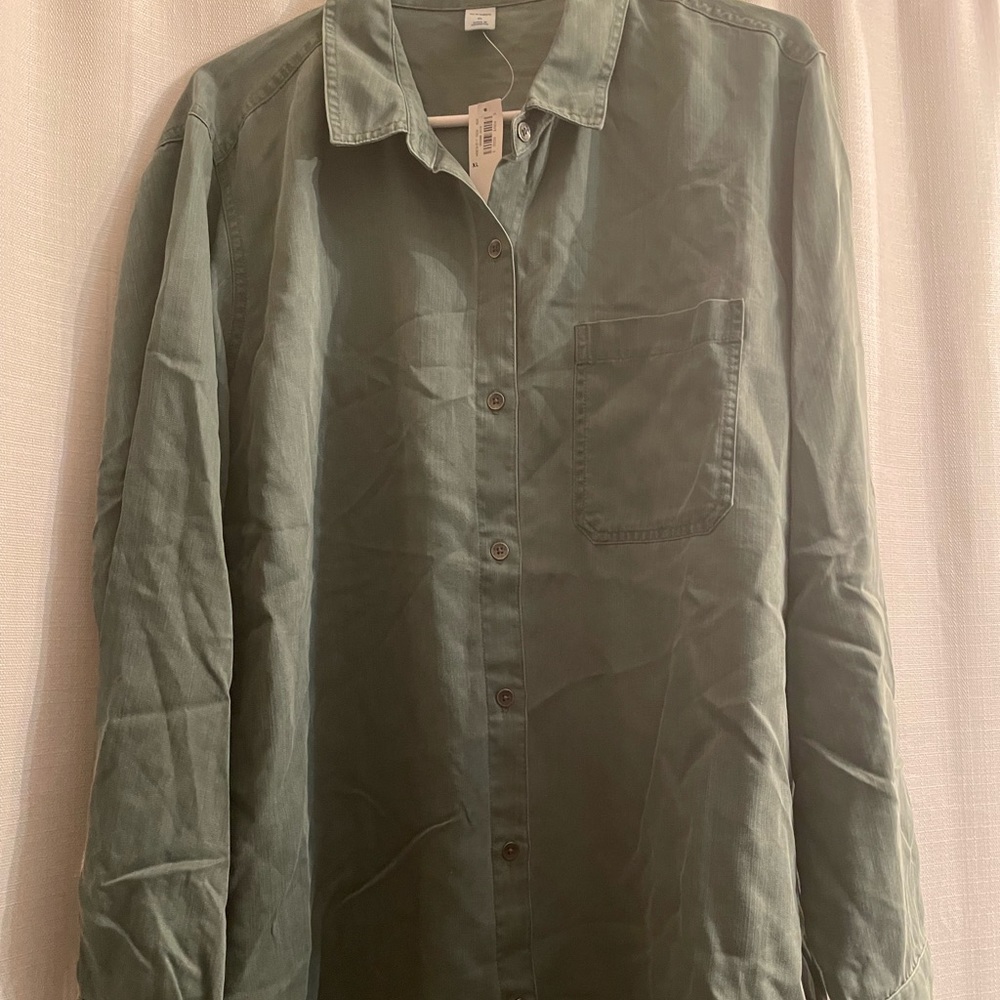 Old Navy, size XL longer tunic button up military green shirt.